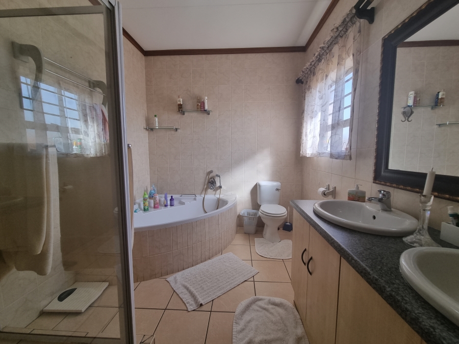 3 Bedroom Property for Sale in Hillcrest Northern Cape